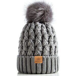 Women’s Light Gray Winter Ribbed Beanie Hat Chunky Cable Knit Pompom Warm